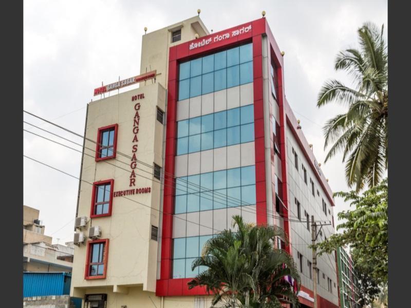 Oyo Hotel Ganga Sagar Near Sri Someshwara Swami Temple Bangalore Esterno foto