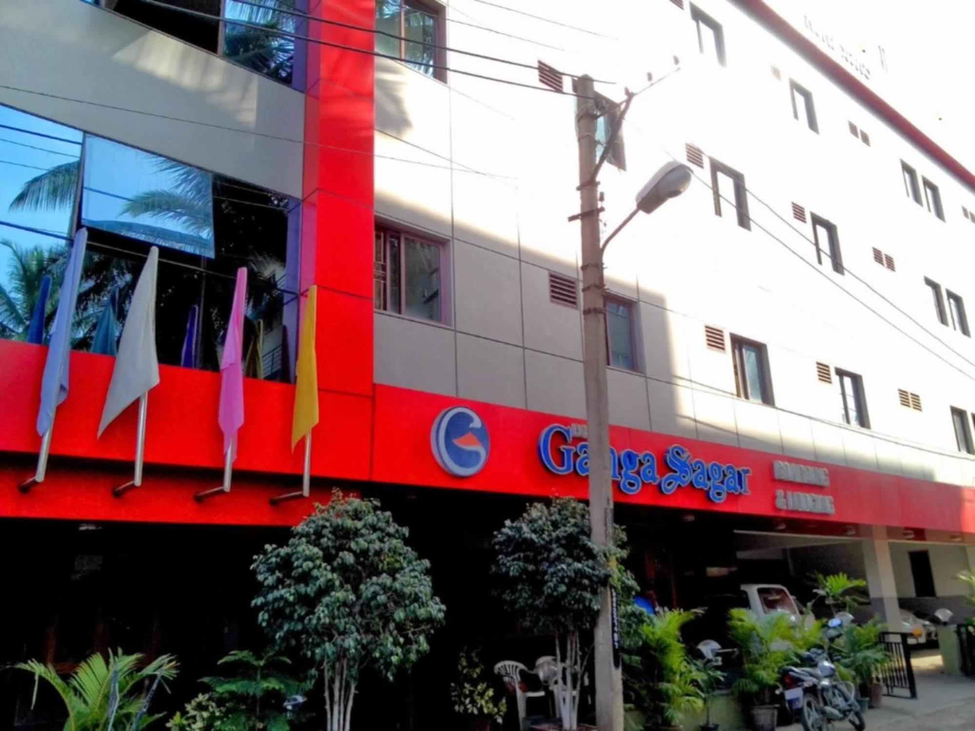 Oyo Hotel Ganga Sagar Near Sri Someshwara Swami Temple Bangalore Esterno foto